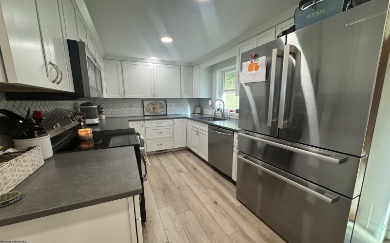 206 Tygart Drive, Philippi, West Virginia 26416-0000, 3 Bedrooms Bedrooms, 7 Rooms Rooms,2 BathroomsBathrooms,Single Family Detached,For Sale,Tygart,10161863