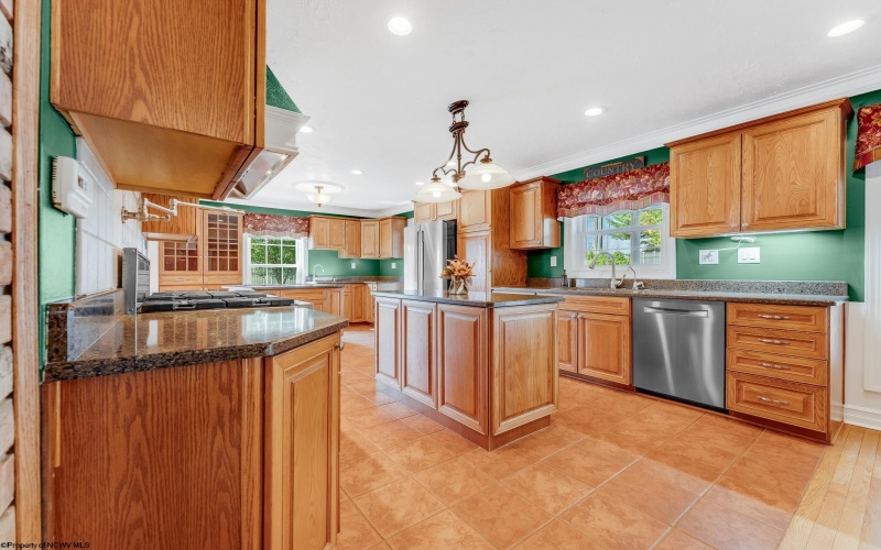 200 Balsinger Road, Uniontown, Pennsylvania 15401, 3 Bedrooms Bedrooms, 10 Rooms Rooms,2 BathroomsBathrooms,Single Family Detached,For Sale,Balsinger,10161867