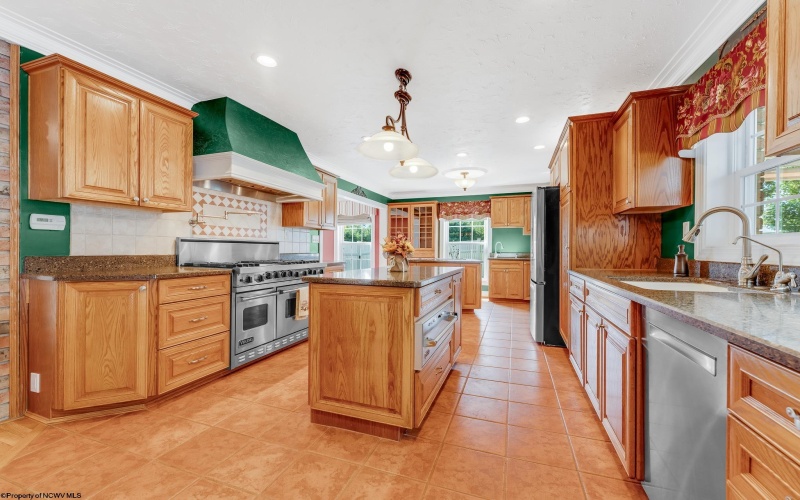 200 Balsinger Road, Uniontown, Pennsylvania 15401, 3 Bedrooms Bedrooms, 10 Rooms Rooms,2 BathroomsBathrooms,Single Family Detached,For Sale,Balsinger,10161867