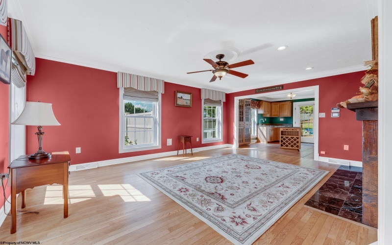 200 Balsinger Road, Uniontown, Pennsylvania 15401, 3 Bedrooms Bedrooms, 10 Rooms Rooms,2 BathroomsBathrooms,Single Family Detached,For Sale,Balsinger,10161867