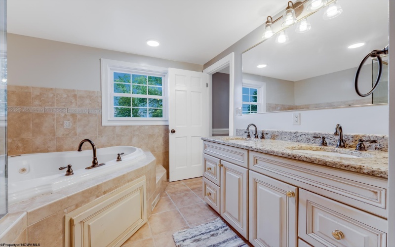 200 Balsinger Road, Uniontown, Pennsylvania 15401, 3 Bedrooms Bedrooms, 10 Rooms Rooms,2 BathroomsBathrooms,Single Family Detached,For Sale,Balsinger,10161867