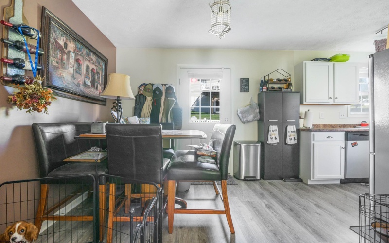 104 Eagle Drive, Maidsville, West Virginia 26541, 3 Bedrooms Bedrooms, 5 Rooms Rooms,1 BathroomBathrooms,Single Family Attached,For Sale,Eagle,10161879