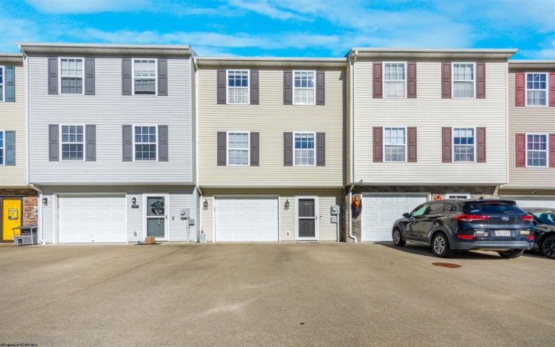104 Eagle Drive, Maidsville, West Virginia 26541, 3 Bedrooms Bedrooms, 5 Rooms Rooms,1 BathroomBathrooms,Single Family Attached,For Sale,Eagle,10161879
