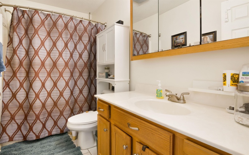 104 Eagle Drive, Maidsville, West Virginia 26541, 3 Bedrooms Bedrooms, 5 Rooms Rooms,1 BathroomBathrooms,Single Family Attached,For Sale,Eagle,10161879