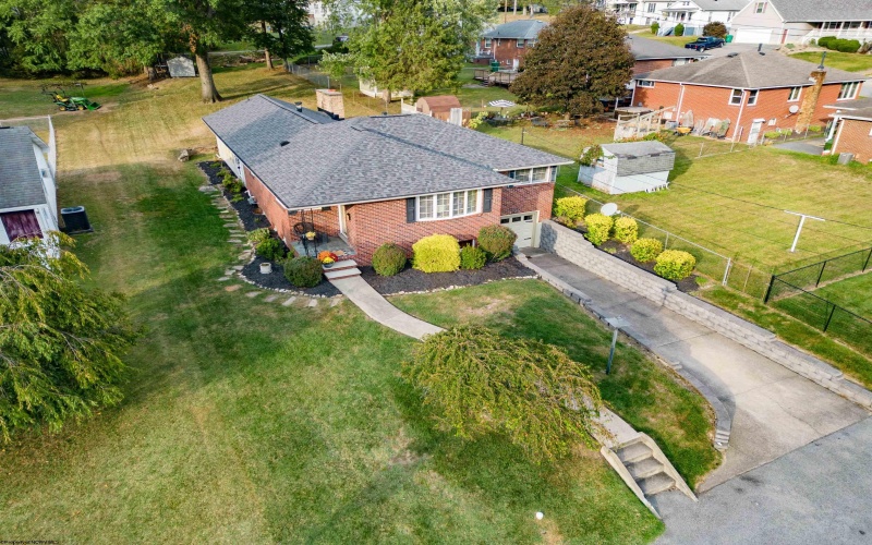 20 Meadow Lane, Bridgeport, West Virginia 26330, 3 Bedrooms Bedrooms, 6 Rooms Rooms,1 BathroomBathrooms,Single Family Detached,For Sale,Meadow,10161878