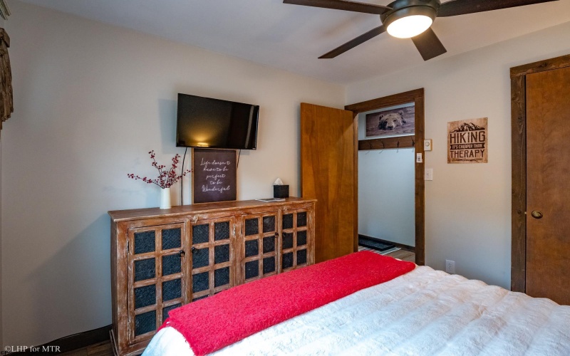 19 Snowflake Circle, Davis, West Virginia 26260, 1 Bedroom Bedrooms, 3 Rooms Rooms,1 BathroomBathrooms,Single Family Attached,For Sale,Snowflake,10161872