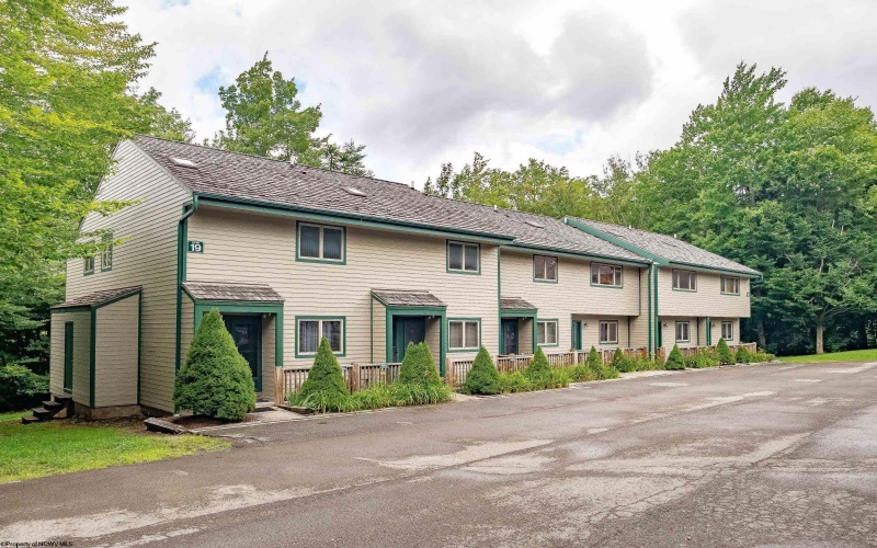 19 Snowflake Circle, Davis, West Virginia 26260, 1 Bedroom Bedrooms, 3 Rooms Rooms,1 BathroomBathrooms,Single Family Attached,For Sale,Snowflake,10161872