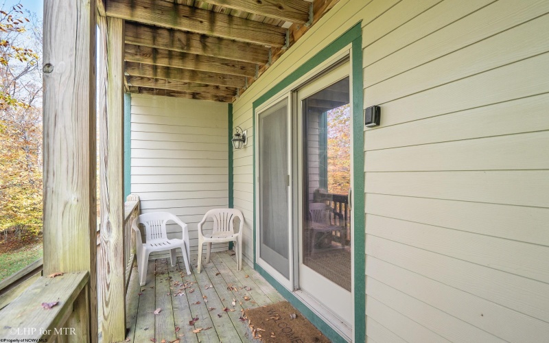 19 Snowflake Circle, Davis, West Virginia 26260, 1 Bedroom Bedrooms, 3 Rooms Rooms,1 BathroomBathrooms,Single Family Attached,For Sale,Snowflake,10161872