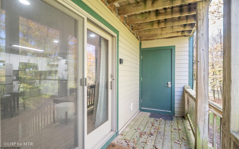 19 Snowflake Circle, Davis, West Virginia 26260, 1 Bedroom Bedrooms, 3 Rooms Rooms,1 BathroomBathrooms,Single Family Attached,For Sale,Snowflake,10161872