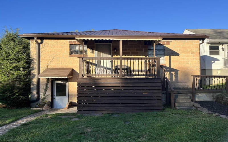 116 Terrace Manor, Fairmont, West Virginia 26554, 3 Bedrooms Bedrooms, 6 Rooms Rooms,1 BathroomBathrooms,Single Family Detached,For Sale,Terrace,10161877