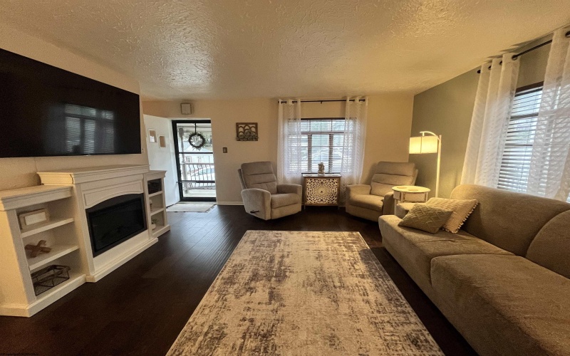 116 Terrace Manor, Fairmont, West Virginia 26554, 3 Bedrooms Bedrooms, 6 Rooms Rooms,1 BathroomBathrooms,Single Family Detached,For Sale,Terrace,10161877
