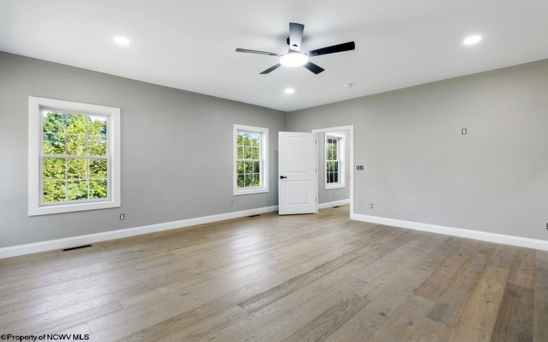 213 Greenview Drive, Morgantown, West Virginia 26508, 5 Bedrooms Bedrooms, 9 Rooms Rooms,3 BathroomsBathrooms,Single Family Detached,For Sale,Greenview,10161874