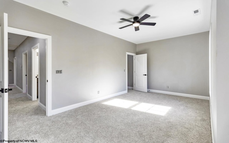 213 Greenview Drive, Morgantown, West Virginia 26508, 5 Bedrooms Bedrooms, 9 Rooms Rooms,3 BathroomsBathrooms,Single Family Detached,For Sale,Greenview,10161874