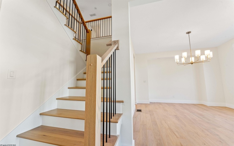202 Farm Brook Lane, Morgantown, West Virginia 26505, 4 Bedrooms Bedrooms, 11 Rooms Rooms,2 BathroomsBathrooms,Single Family Detached,For Sale,Farm Brook,10161869