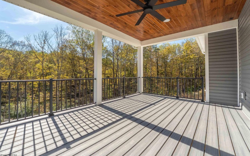202 Farm Brook Lane, Morgantown, West Virginia 26505, 4 Bedrooms Bedrooms, 11 Rooms Rooms,2 BathroomsBathrooms,Single Family Detached,For Sale,Farm Brook,10161869