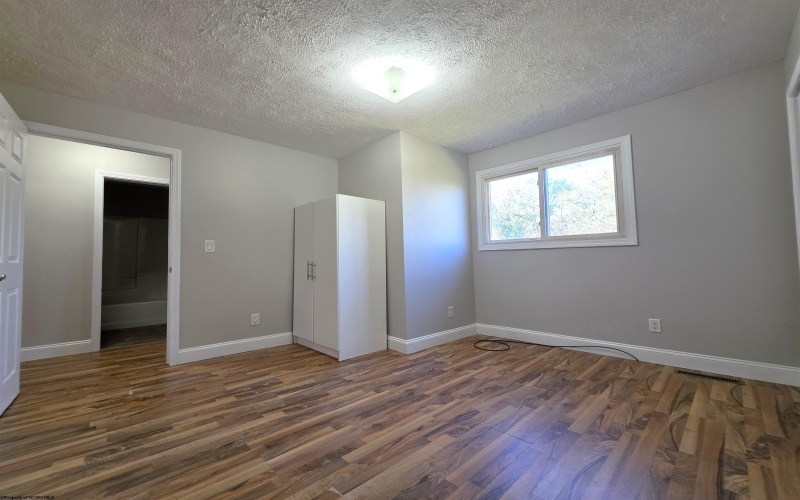 140 Chestnut Street, Fairmont, West Virginia 26554, 2 Bedrooms Bedrooms, 6 Rooms Rooms,1 BathroomBathrooms,Single Family Detached,For Sale,Chestnut,10161881 140 Chestnut Street, Fairmont, West Virginia 26554, 2 Bedrooms Bedrooms, 6 Rooms Rooms,1 BathroomBathrooms,Single Family Detached,For Sale,Chestnut,10161881