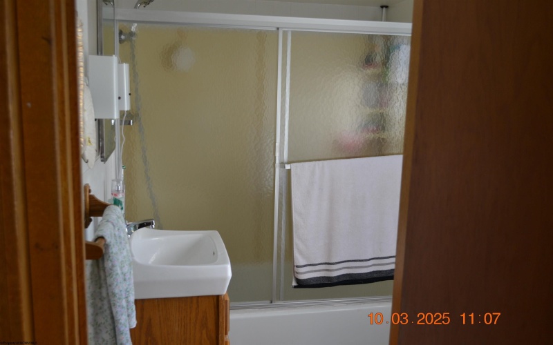 125 Riverside Drive, Weston, West Virginia 26452, 3 Bedrooms Bedrooms, 7 Rooms Rooms,1 BathroomBathrooms,Single Family Detached,For Sale,Riverside,10161853 125 Riverside Drive, Weston, West Virginia 26452, 3 Bedrooms Bedrooms, 7 Rooms Rooms,1 BathroomBathrooms,Single Family Detached,For Sale,Riverside,10161853