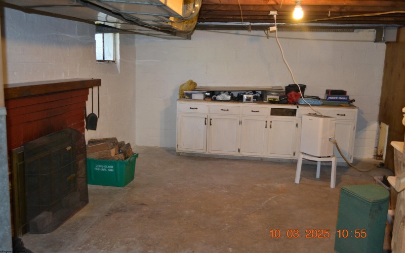 125 Riverside Drive, Weston, West Virginia 26452, 3 Bedrooms Bedrooms, 7 Rooms Rooms,1 BathroomBathrooms,Single Family Detached,For Sale,Riverside,10161853 125 Riverside Drive, Weston, West Virginia 26452, 3 Bedrooms Bedrooms, 7 Rooms Rooms,1 BathroomBathrooms,Single Family Detached,For Sale,Riverside,10161853