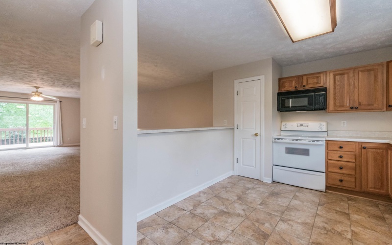 742 Erow Avenue, Morgantown, West Virginia 26505, 3 Bedrooms Bedrooms, 10 Rooms Rooms,2 BathroomsBathrooms,Single Family Attached,For Sale,Erow,10161883