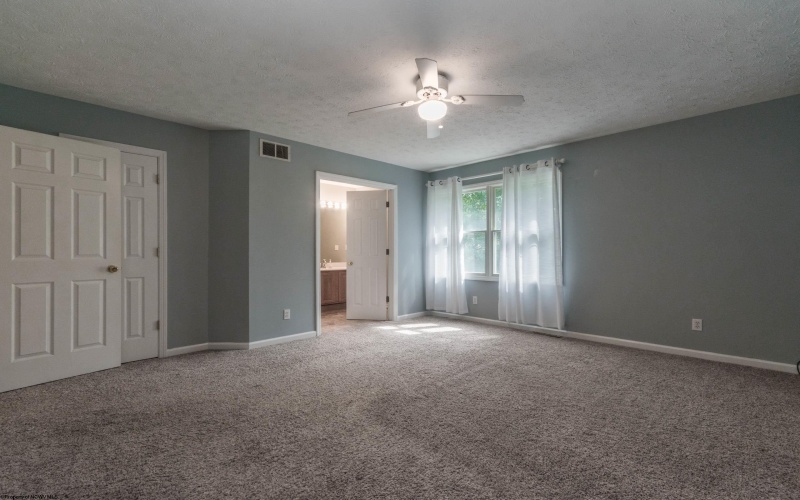 742 Erow Avenue, Morgantown, West Virginia 26505, 3 Bedrooms Bedrooms, 10 Rooms Rooms,2 BathroomsBathrooms,Single Family Attached,For Sale,Erow,10161883