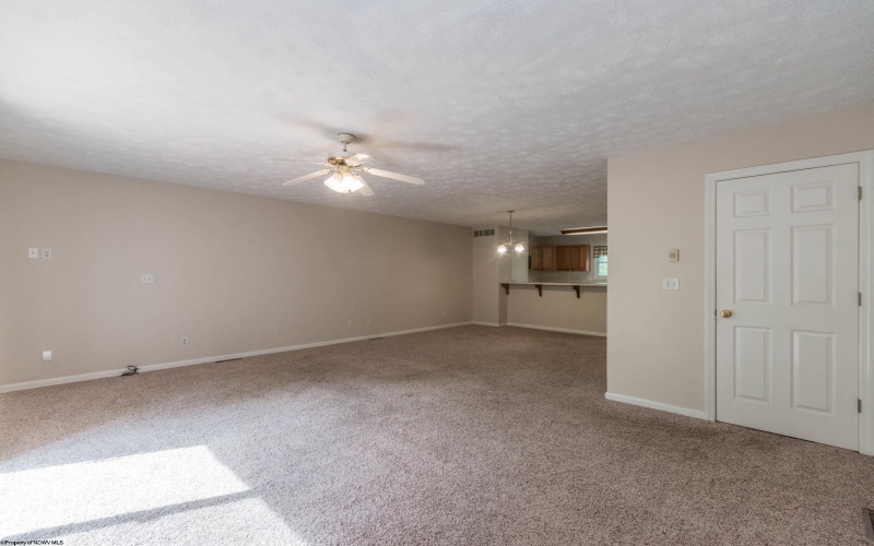 742 Erow Avenue, Morgantown, West Virginia 26505, 3 Bedrooms Bedrooms, 10 Rooms Rooms,2 BathroomsBathrooms,Single Family Attached,For Sale,Erow,10161883