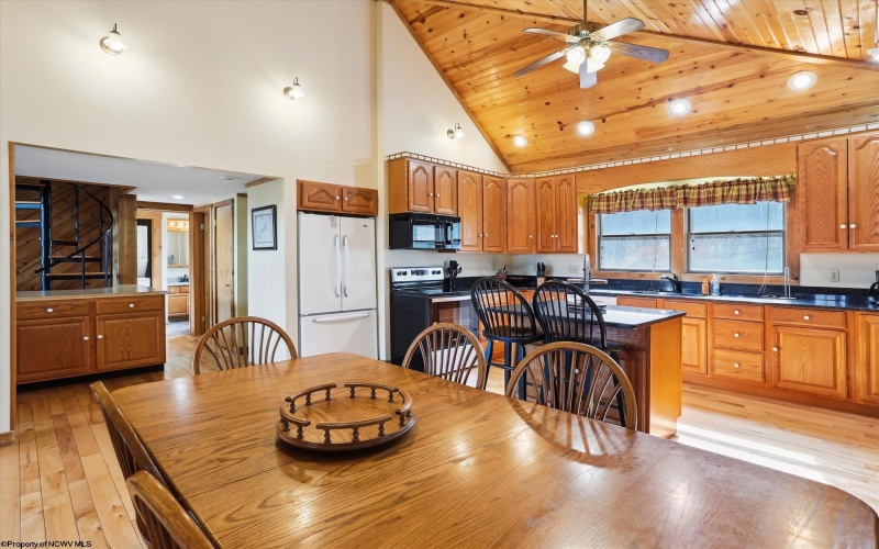 404 Black Bear Trail, Davis, West Virginia 26260, 2 Bedrooms Bedrooms, 6 Rooms Rooms,2 BathroomsBathrooms,Single Family Detached,For Sale,Black Bear,10158751