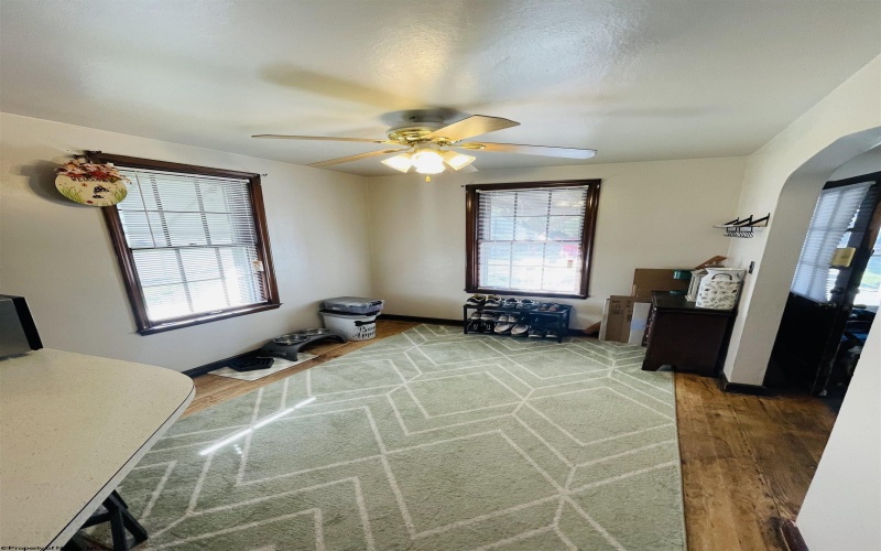 3 Hess Court, Fairmont, West Virginia 26554, 2 Bedrooms Bedrooms, 5 Rooms Rooms,1 BathroomBathrooms,Single Family Detached,For Sale,Hess,10161884 3 Hess Court, Fairmont, West Virginia 26554, 2 Bedrooms Bedrooms, 5 Rooms Rooms,1 BathroomBathrooms,Single Family Detached,For Sale,Hess,10161884