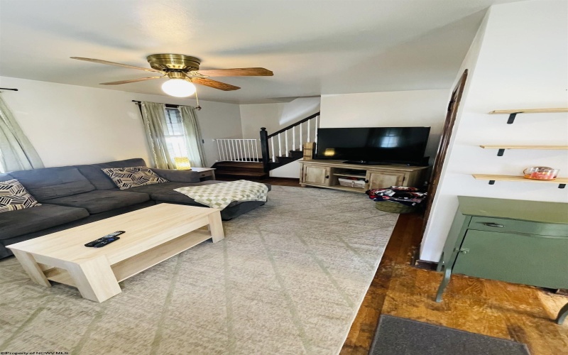 3 Hess Court, Fairmont, West Virginia 26554, 2 Bedrooms Bedrooms, 5 Rooms Rooms,1 BathroomBathrooms,Single Family Detached,For Sale,Hess,10161884 3 Hess Court, Fairmont, West Virginia 26554, 2 Bedrooms Bedrooms, 5 Rooms Rooms,1 BathroomBathrooms,Single Family Detached,For Sale,Hess,10161884