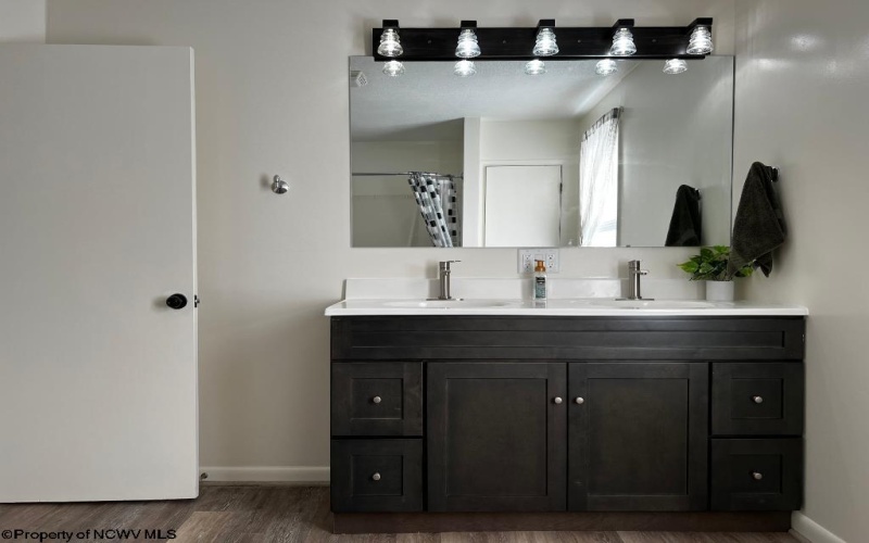 215 Western Avenue, Westover, West Virginia 26501, 2 Bedrooms Bedrooms, 5 Rooms Rooms,1 BathroomBathrooms,Single Family Detached,For Sale,Western,10161895