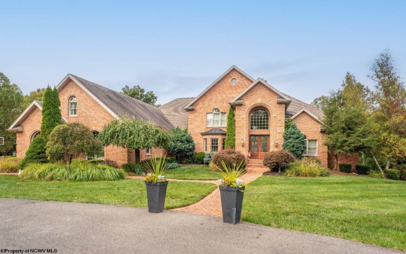 107 Nelson Drive, Morgantown, West Virginia 26508, 5 Bedrooms Bedrooms, 16 Rooms Rooms,6 BathroomsBathrooms,Single Family Detached,For Sale,Nelson,10161913
