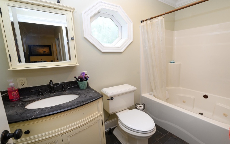 332 Timberbrook Lane, Bridgeport, West Virginia 26330, 6 Bedrooms Bedrooms, 12 Rooms Rooms,3 BathroomsBathrooms,Single Family Detached,For Sale,Timberbrook,10161902