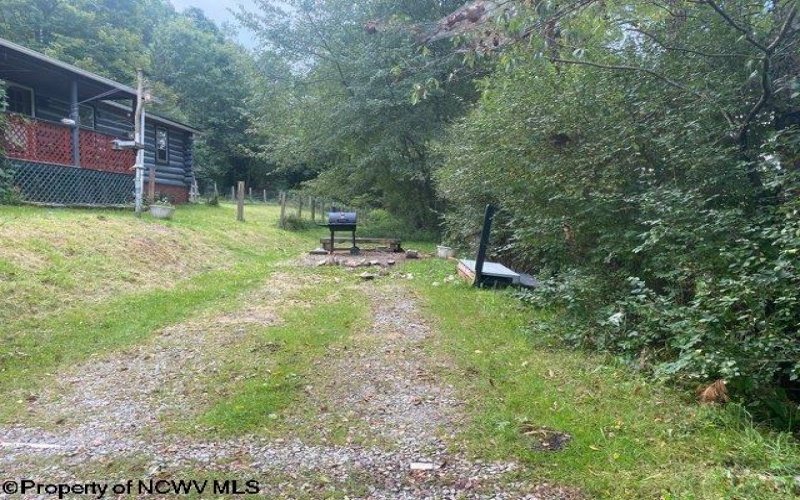 6898 Parsons Road, Montrose, West Virginia 26283, 2 Bedrooms Bedrooms, 4 Rooms Rooms,1 BathroomBathrooms,Single Family Detached,For Sale,Parsons,10161912