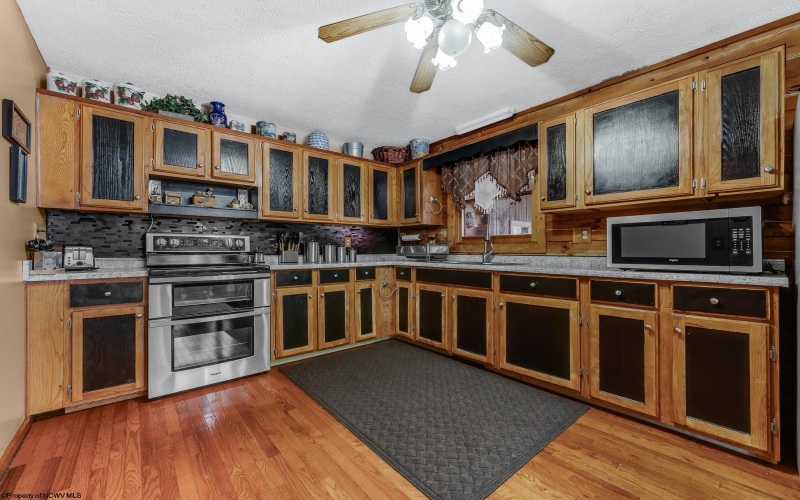 289 Radabaugh Ridge Road, Buckhannon, West Virginia 26201, 3 Bedrooms Bedrooms, 9 Rooms Rooms,3 BathroomsBathrooms,Single Family Detached,For Sale,Radabaugh Ridge,10161905