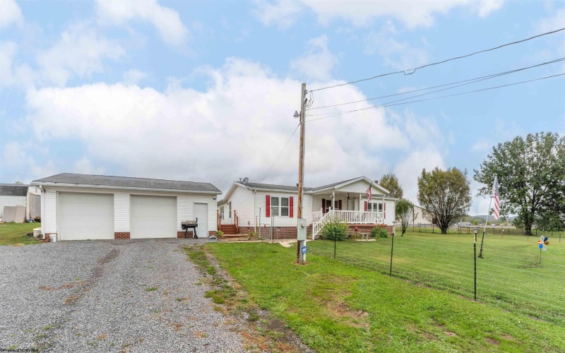 220 Sunny Brook Road, Reedsville, West Virginia 26547, 3 Bedrooms Bedrooms, 7 Rooms Rooms,2 BathroomsBathrooms,Single Family Detached,For Sale,Sunny Brook,10161901