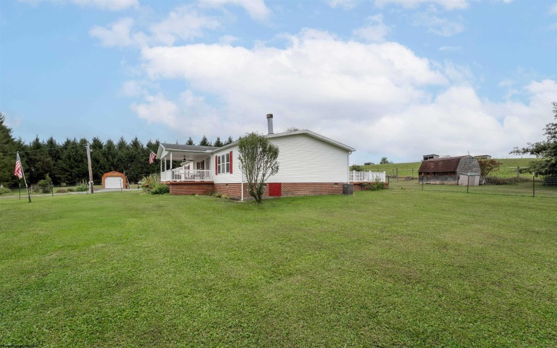 220 Sunny Brook Road, Reedsville, West Virginia 26547, 3 Bedrooms Bedrooms, 7 Rooms Rooms,2 BathroomsBathrooms,Single Family Detached,For Sale,Sunny Brook,10161901