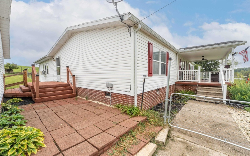 220 Sunny Brook Road, Reedsville, West Virginia 26547, 3 Bedrooms Bedrooms, 7 Rooms Rooms,2 BathroomsBathrooms,Single Family Detached,For Sale,Sunny Brook,10161901