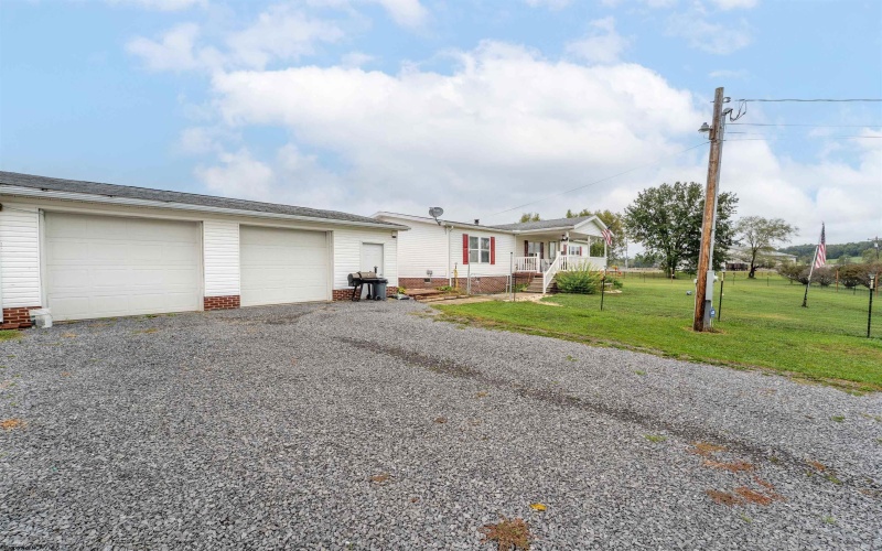 220 Sunny Brook Road, Reedsville, West Virginia 26547, 3 Bedrooms Bedrooms, 7 Rooms Rooms,2 BathroomsBathrooms,Single Family Detached,For Sale,Sunny Brook,10161901