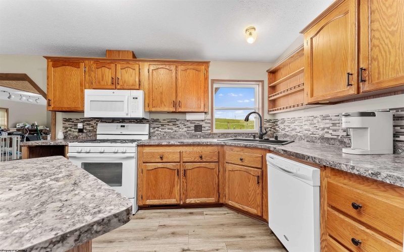 220 Sunny Brook Road, Reedsville, West Virginia 26547, 3 Bedrooms Bedrooms, 7 Rooms Rooms,2 BathroomsBathrooms,Single Family Detached,For Sale,Sunny Brook,10161901