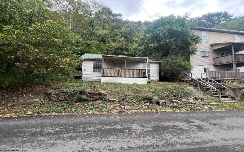 1945 Listravia Avenue, Morgantown, West Virginia 26505, 1 Bedroom Bedrooms, 3 Rooms Rooms,1 BathroomBathrooms,Single Family Detached,For Sale,Listravia,10161702