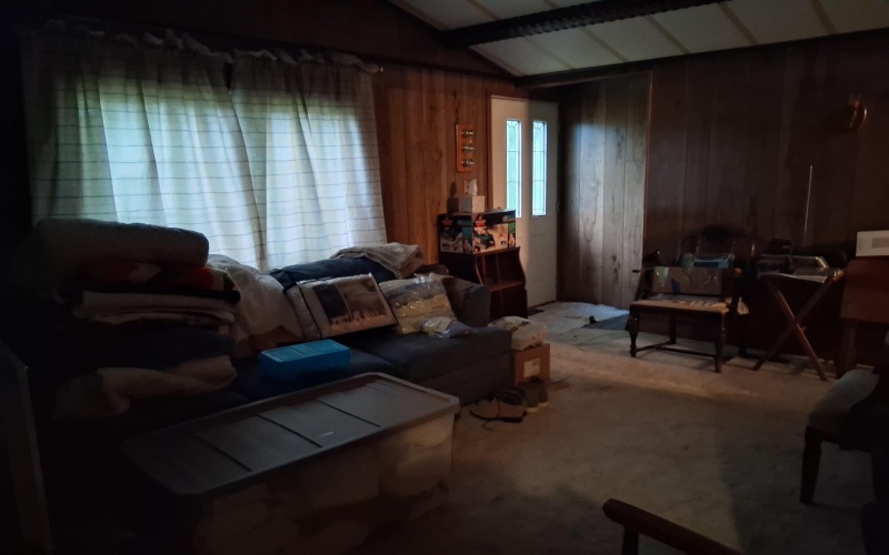 577 Arnoldsburg Road, Spencer, West Virginia 25276, 3 Bedrooms Bedrooms, 7 Rooms Rooms,2 BathroomsBathrooms,Single Family Detached,For Sale,Arnoldsburg,10161910