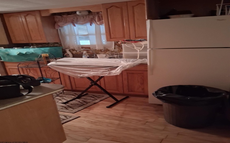 577 Arnoldsburg Road, Spencer, West Virginia 25276, 3 Bedrooms Bedrooms, 7 Rooms Rooms,2 BathroomsBathrooms,Single Family Detached,For Sale,Arnoldsburg,10161910