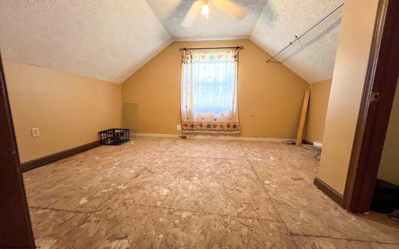 6194 Heaston Ridge Road, Rock Cave, West Virginia 26234, 3 Bedrooms Bedrooms, 6 Rooms Rooms,1 BathroomBathrooms,Single Family Detached,For Sale,Heaston Ridge,10161909
