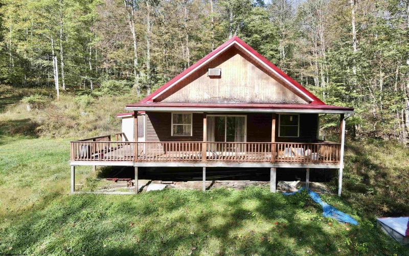 6194 Heaston Ridge Road, Rock Cave, West Virginia 26234, 3 Bedrooms Bedrooms, 6 Rooms Rooms,1 BathroomBathrooms,Single Family Detached,For Sale,Heaston Ridge,10161909