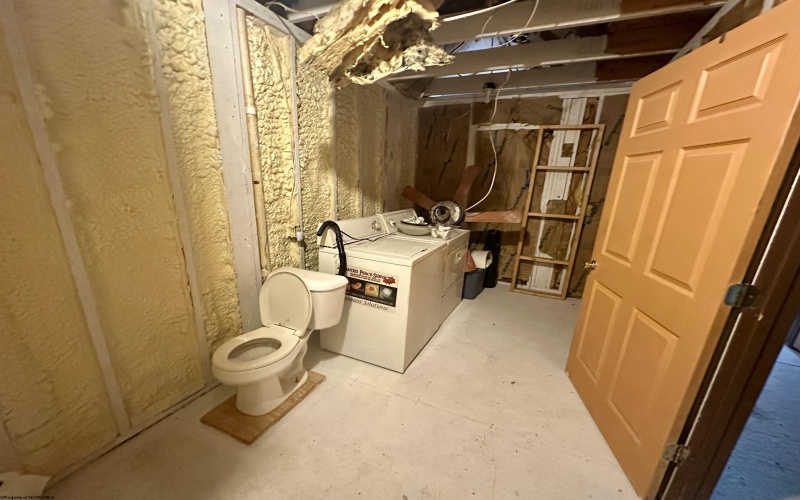 6194 Heaston Ridge Road, Rock Cave, West Virginia 26234, 3 Bedrooms Bedrooms, 6 Rooms Rooms,1 BathroomBathrooms,Single Family Detached,For Sale,Heaston Ridge,10161909
