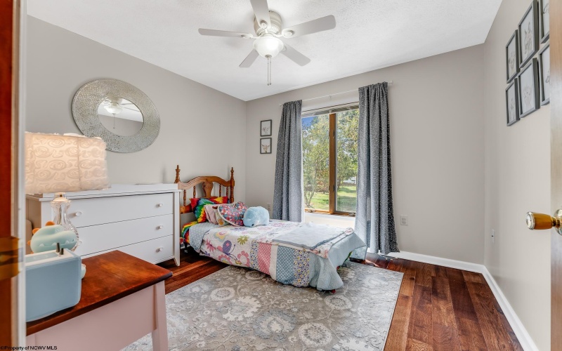 109 Trevilla Avenue, Morgantown, West Virginia 26508, 4 Bedrooms Bedrooms, 10 Rooms Rooms,3 BathroomsBathrooms,Single Family Detached,For Sale,Trevilla,10161907