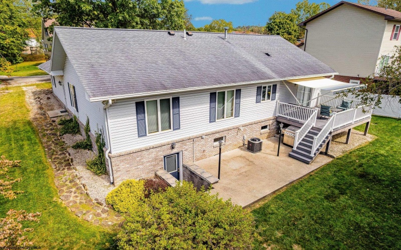 109 Trevilla Avenue, Morgantown, West Virginia 26508, 4 Bedrooms Bedrooms, 10 Rooms Rooms,3 BathroomsBathrooms,Single Family Detached,For Sale,Trevilla,10161907