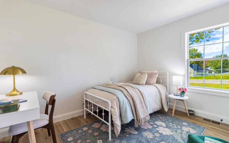 123 Fairfax Drive, Bridgeport, West Virginia 26330, 3 Bedrooms Bedrooms, 7 Rooms Rooms,1 BathroomBathrooms,Single Family Detached,For Sale,Fairfax,10161911