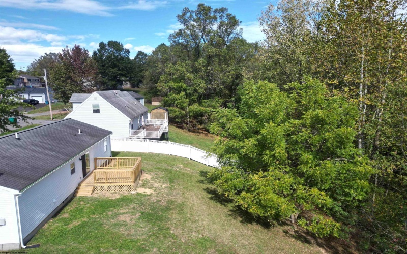 123 Fairfax Drive, Bridgeport, West Virginia 26330, 3 Bedrooms Bedrooms, 7 Rooms Rooms,1 BathroomBathrooms,Single Family Detached,For Sale,Fairfax,10161911