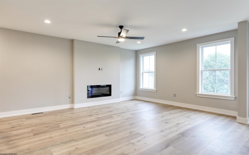 1639 Van Voorhis Road, Morgantown, West Virginia 26508, 4 Bedrooms Bedrooms, 8 Rooms Rooms,2 BathroomsBathrooms,Single Family Attached,For Sale,Van Voorhis,10161923
