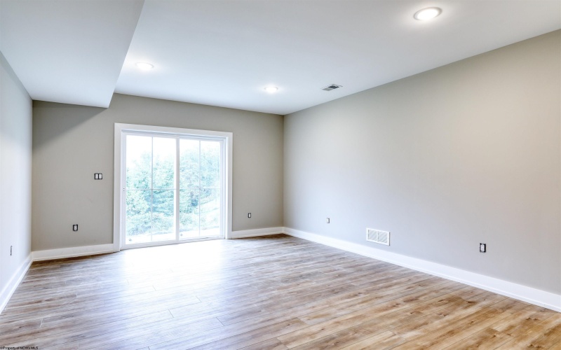 1641 Van Voorhis Road, Morgantown, West Virginia 26508, 4 Bedrooms Bedrooms, 8 Rooms Rooms,2 BathroomsBathrooms,Single Family Attached,For Sale,Van Voorhis,10161925